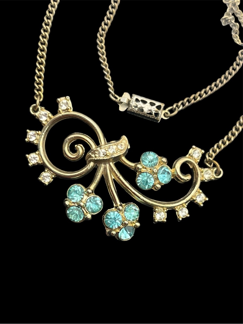 Mid Century gold tone blue & clear rhinestone scroll flower choker necklace